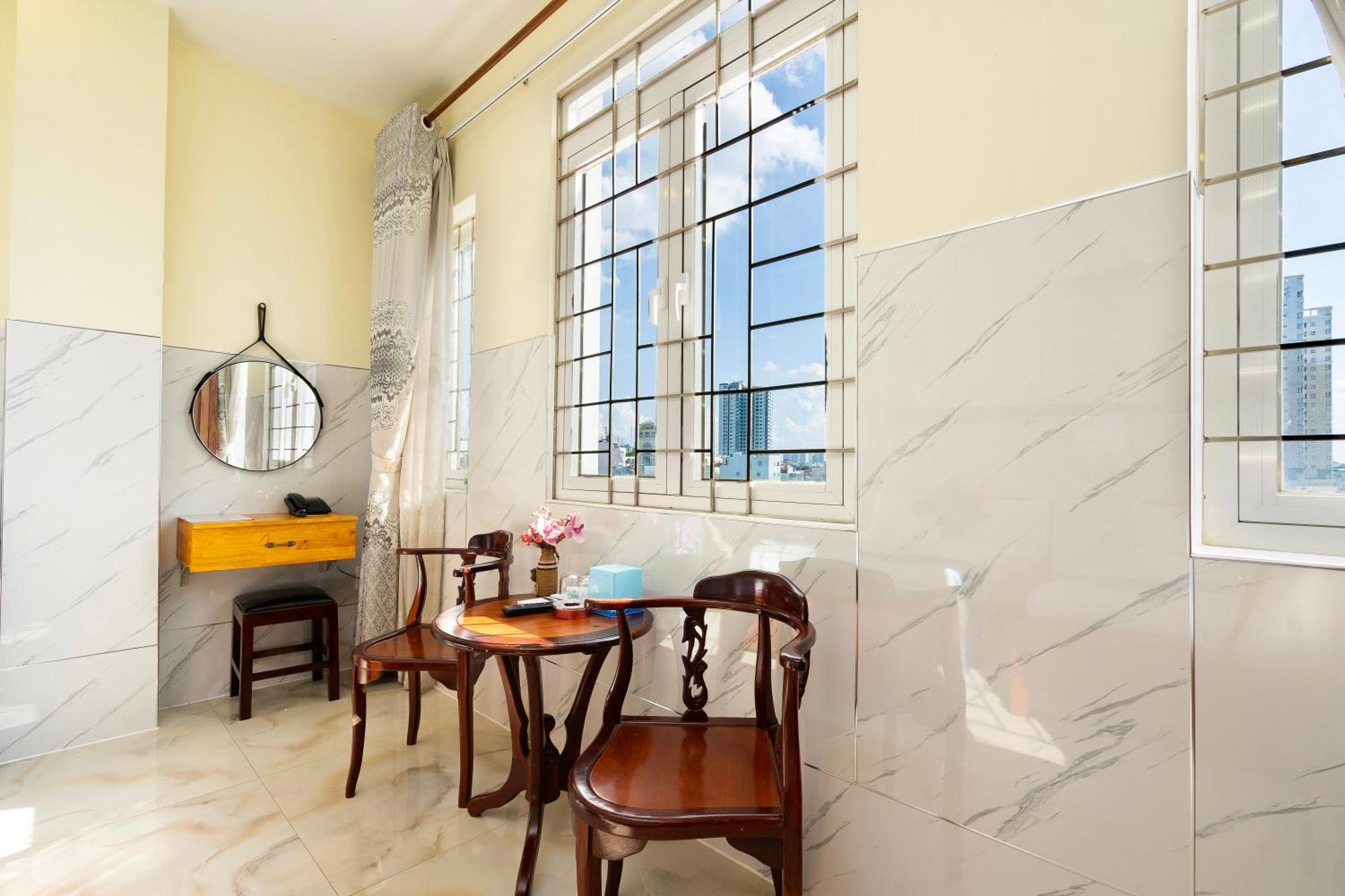 Mai Phuong - Ruby Saigon Hotel Ho Chi Minh City Exterior photo